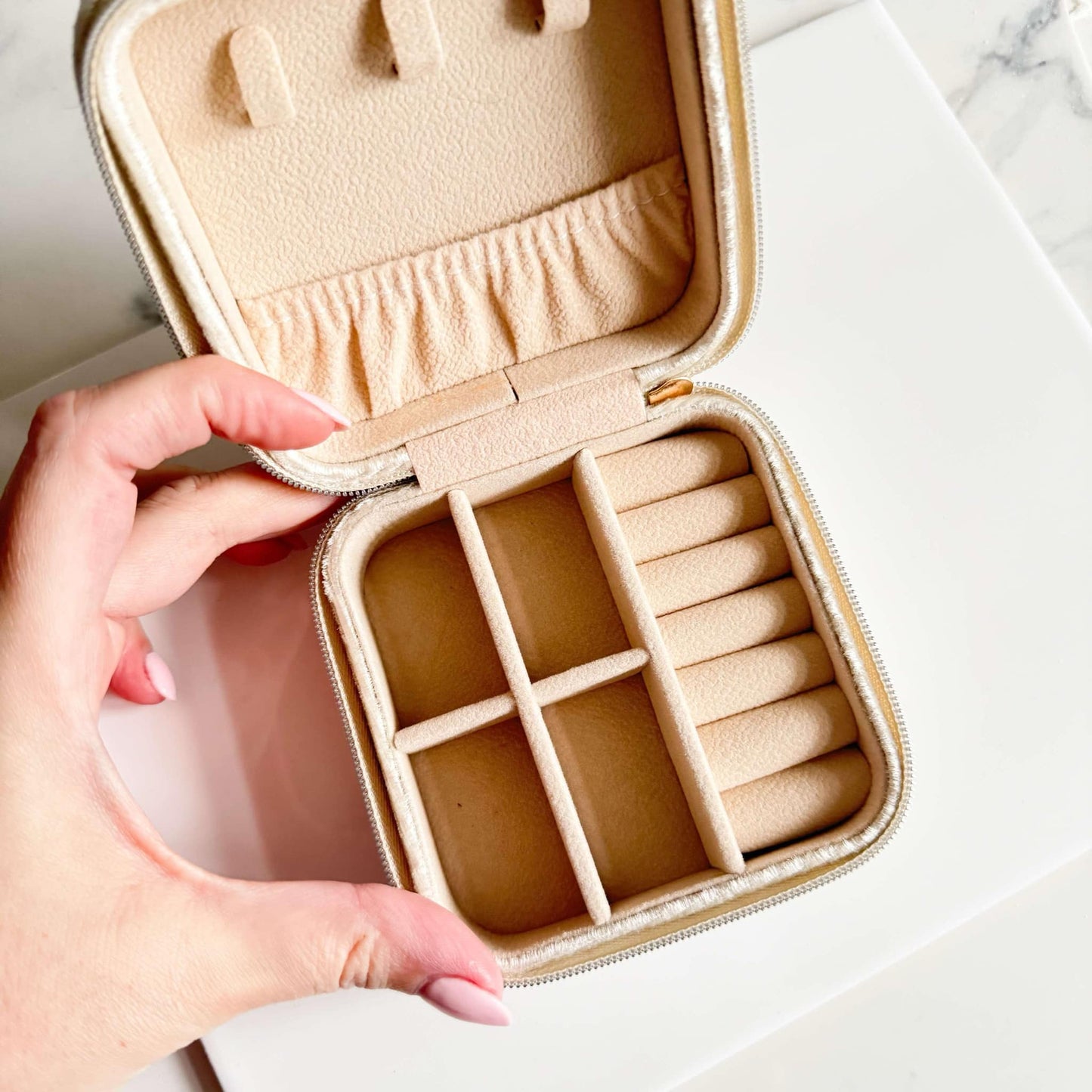 Marshmallow Avenue Jewellery Box Velvet White