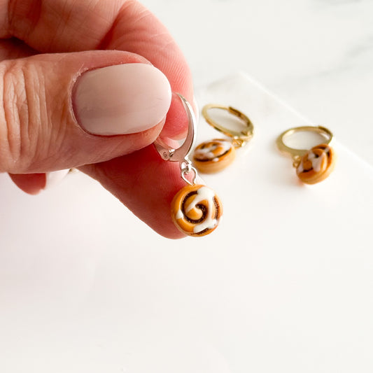 Cinnamon Roll Huggies