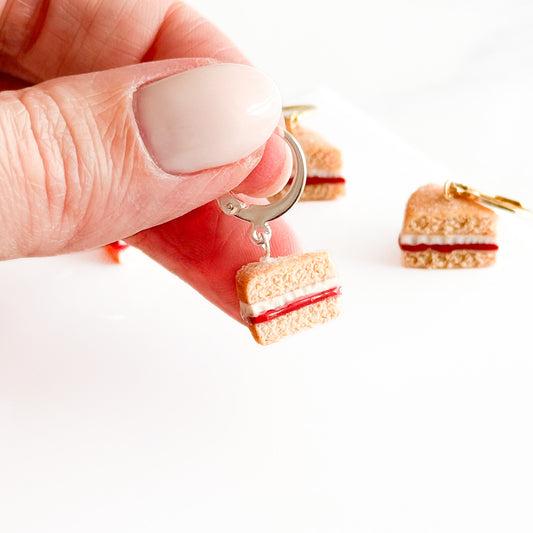 Victoria Sponge Cake Huggies