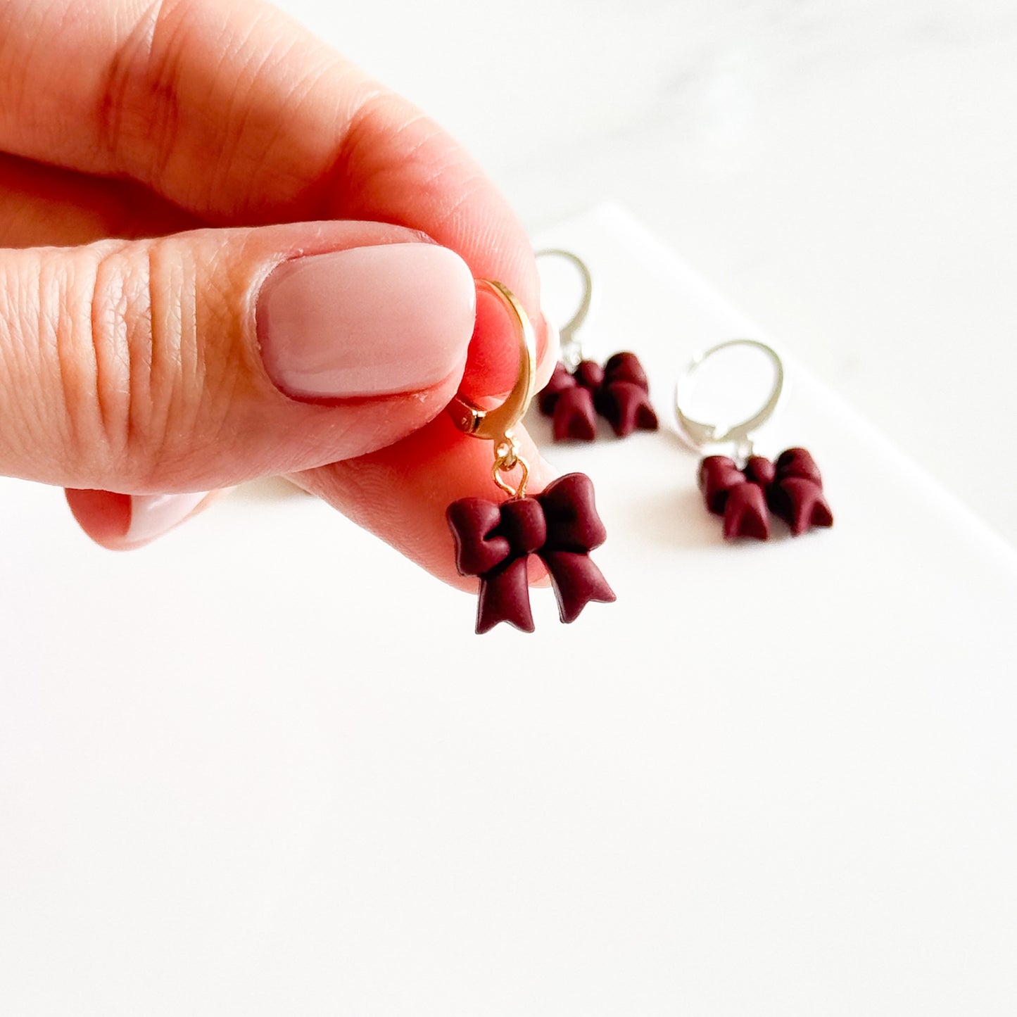 Burgundy Bow Huggies