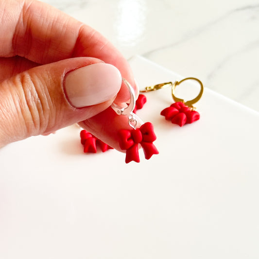 Red Christmas Bow Huggies